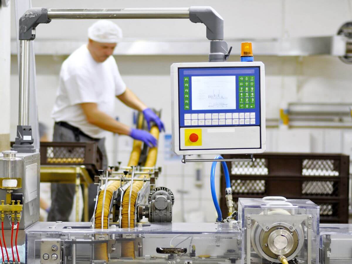 Operator in voedselfabriek